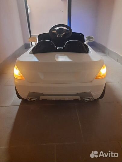 Детский электромобиль