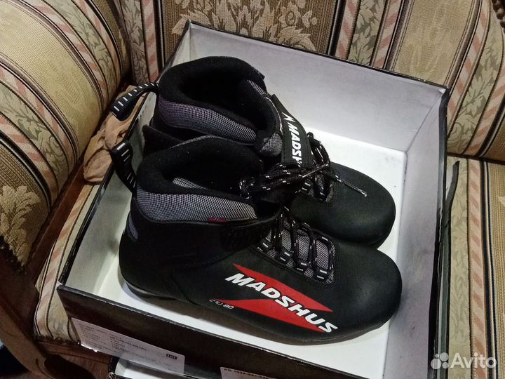 Беговые лыжи