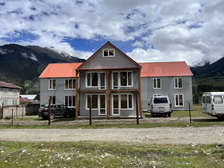 3-к. квартира, 100 м², 2/2 эт.