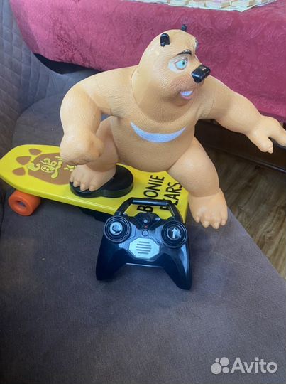 Медведь на пульте управления, радиоуправляемый