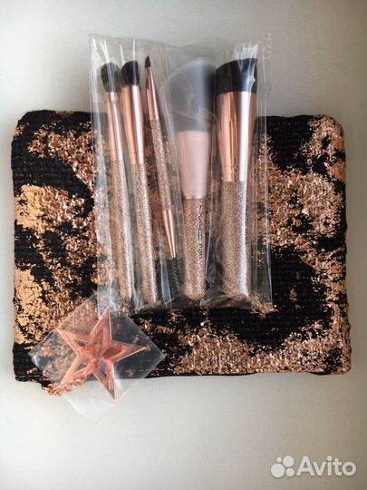 Дорожный набор кистей MAC