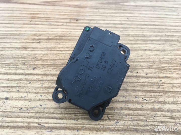 Моторчик заслонки отопителя Volvo XC90 I 02-2015г