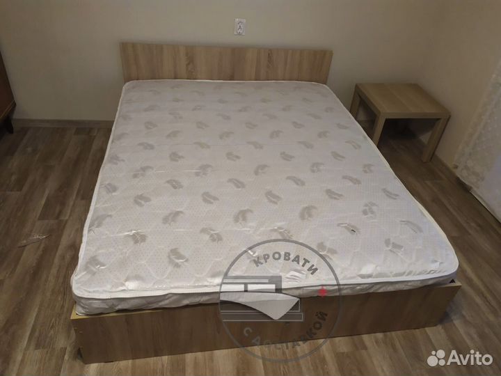 Кровать двуспальная