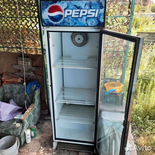 Холодильник витрина бу для напитков Pepsi