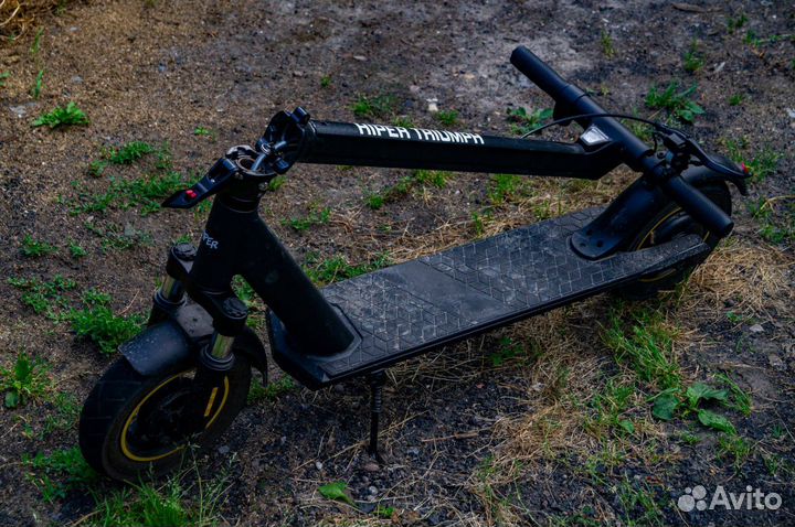 Электросамокат hiper Triumph T105