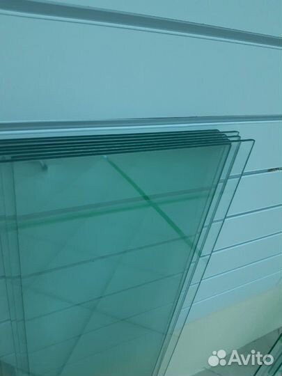 Полки стеклянные 30х120см