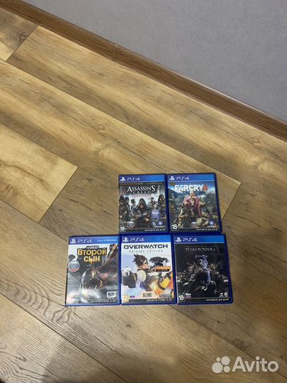 Sony playstation 4 PS4 + около 10+ игр