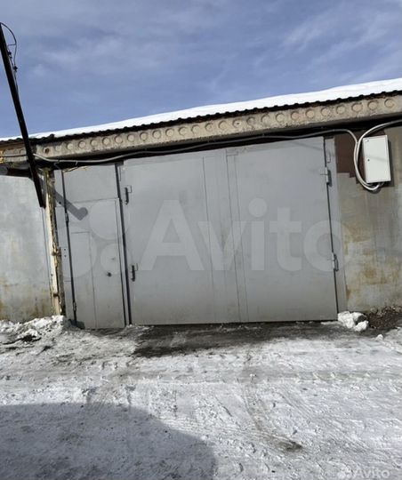 Гараж, > 30 м²