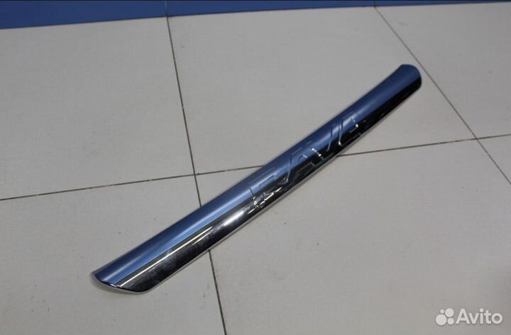 Защита бампера Тойота Рав4 молдинг