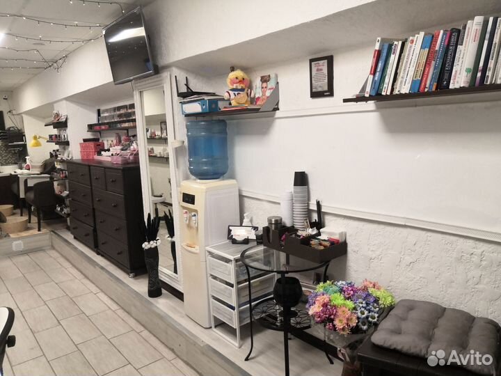 Аренда рабочего места мастера маникюра