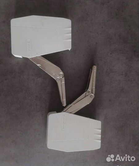 Откидной подъемник Kessebohmer Type F