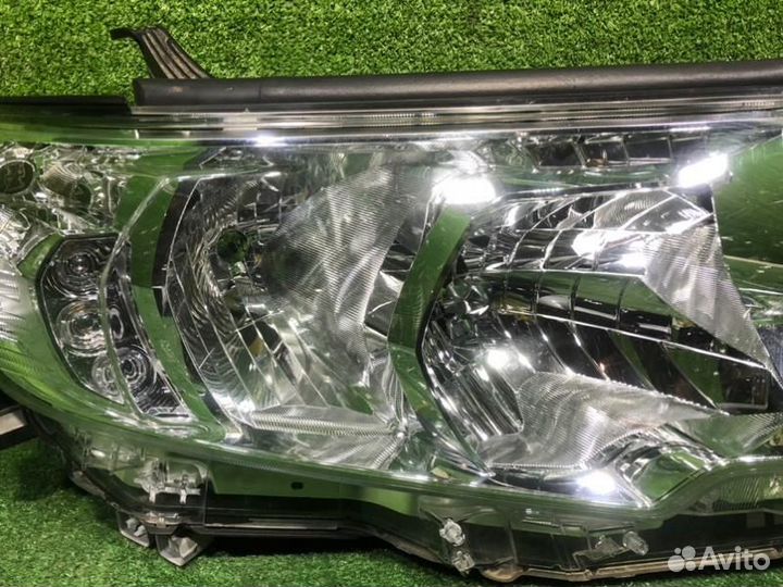 Фара правая Toyota Land Cruiser Prado