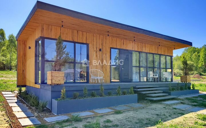 Дом 54 м² на участке 10 сот.