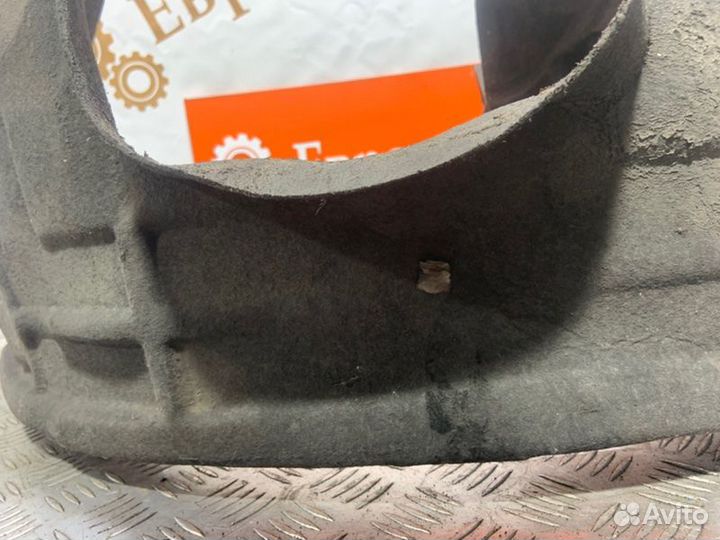 Подкрылок передний правый Volvo S60 FS48