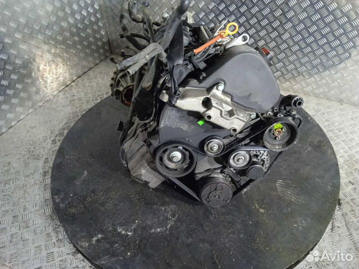 Двигатель Volkswagen Golf 4 1.6i бензин AZD