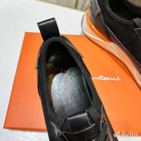 Элегантные кроссовки Santoni для стильных мужчин