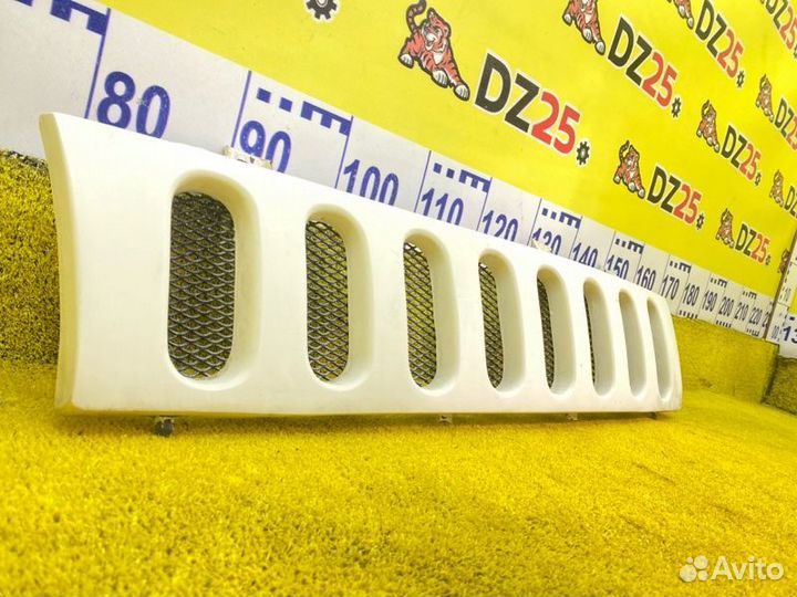 Решетка радиатора передняя Suzuki Jimny Wide JB33W 145454