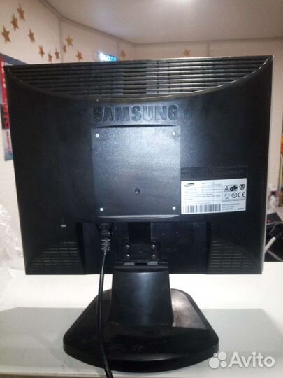 Продаю монитор Samsung Synkmaster 710 v