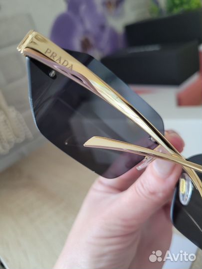 Солнцезащитные очки женские