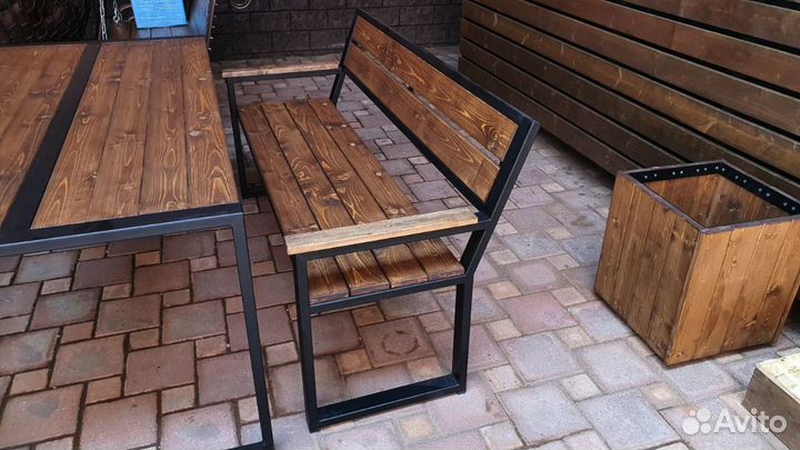 Комплект садовой мебели из дерева