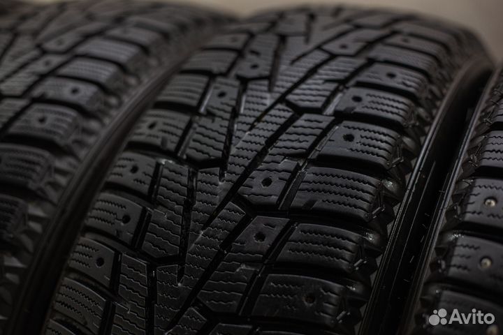 Nexen Winguard WinSpike 215/60 R17 100T