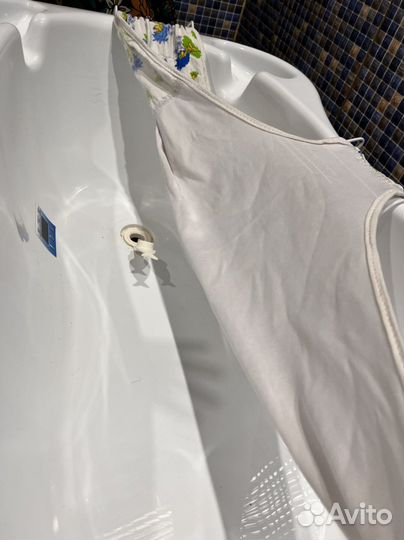 Подставка под ванну + ванночка+ гаммак+сиденье