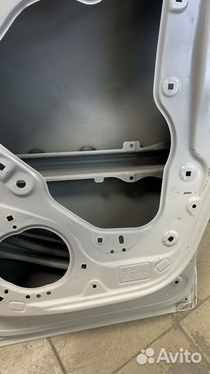 Задняя правая двкрь на MazdaCX-5