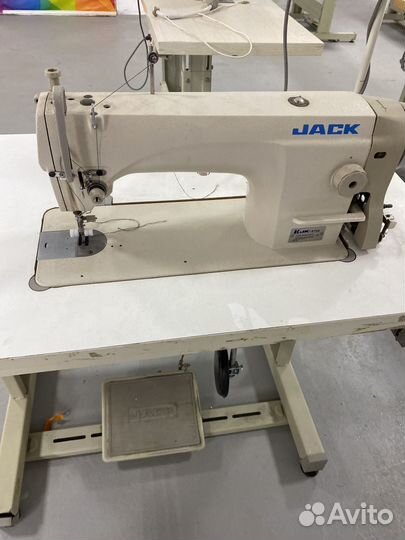 Швейная машина Jack