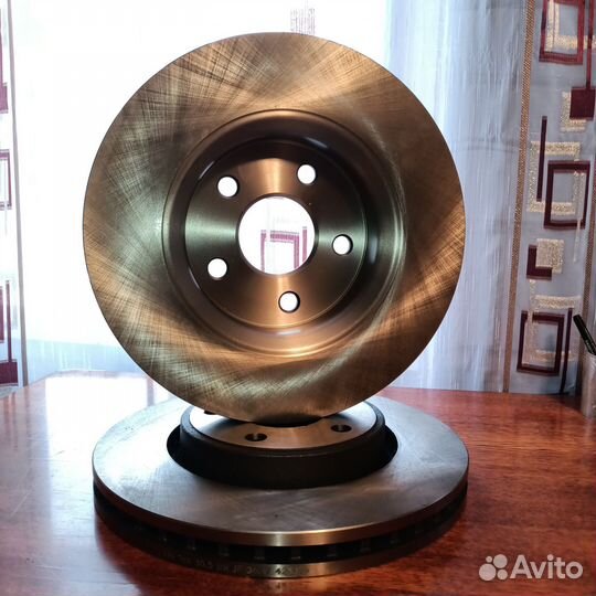 Диск тормозной передний Jeep Grand Cherokee