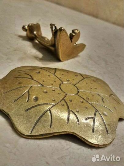 Лягушки фигурки латунь бронза медь