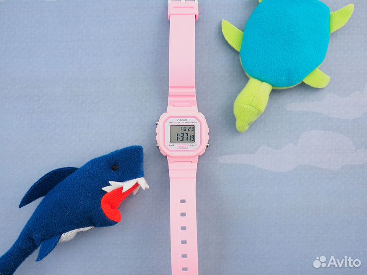 Часы casio LA-20WH-4A1