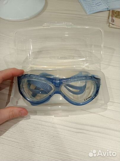 Очки для плавания