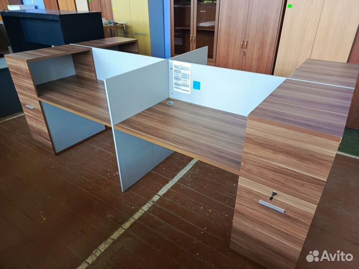 Стол на 4 рабочих места