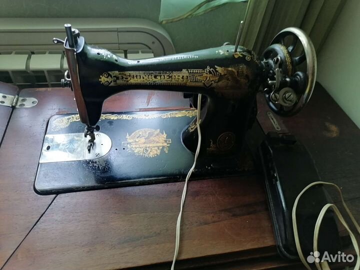 Швейная машина Singer