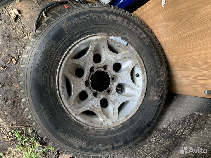 Литой диск r16