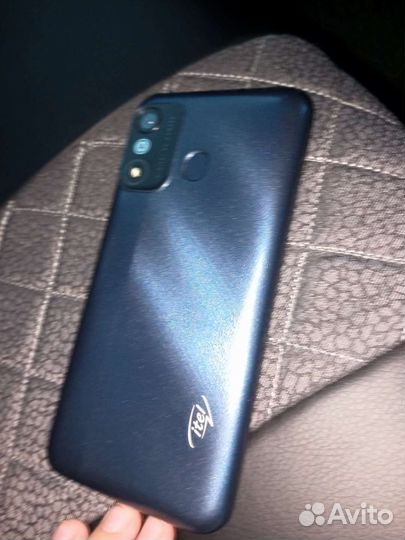 Продам телефон itel