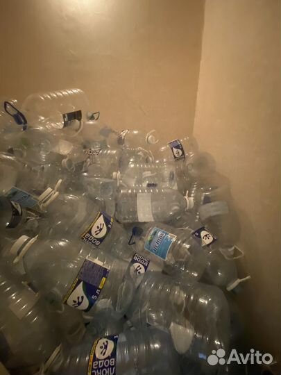 Бутылки 5л и 3л