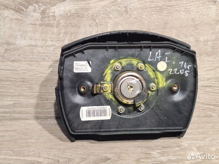 Подушка безопасности в руль Renault Laguna 1