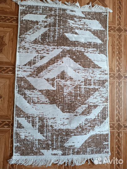 Коврик напольный