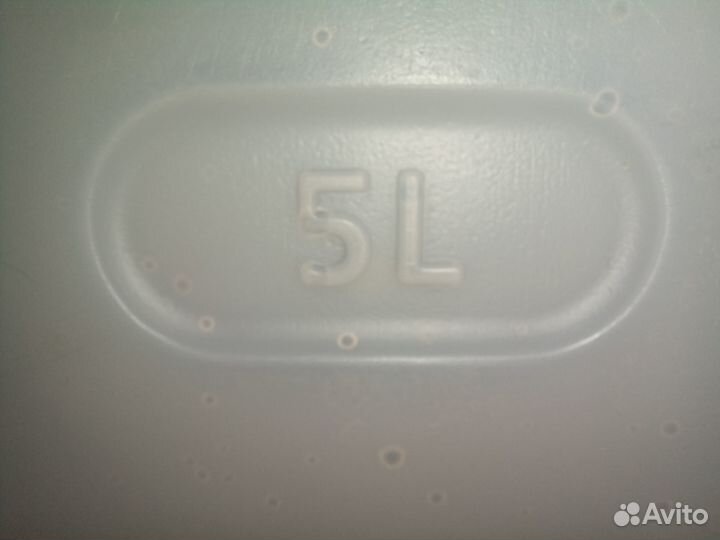 Канистра (емкость) пластиковая 5 литров