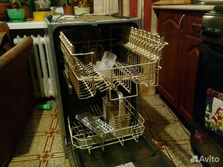 Посудомойка Zanussi