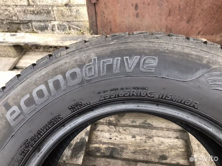 Dunlop EconoDrive 235/65 R16C