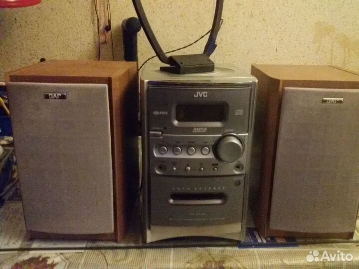 Музыкальные центры