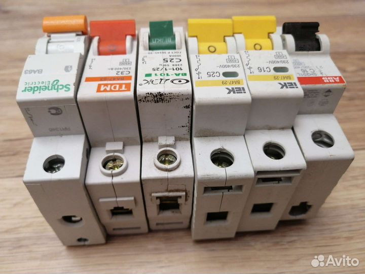 Автоматический выключатель abb