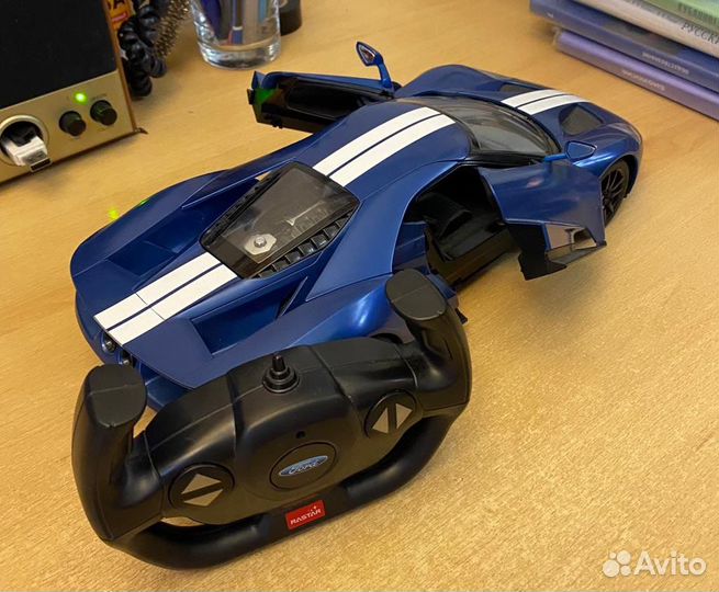 Машина на пульте управления новая