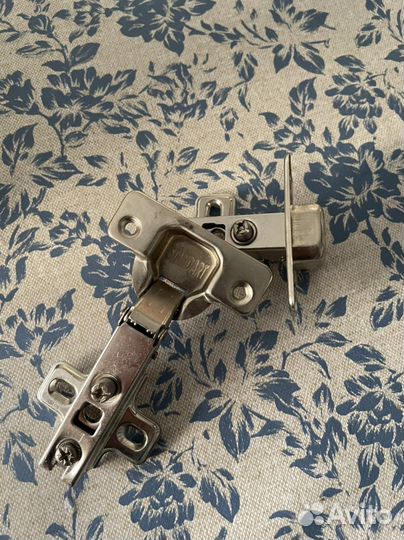 Петли для шкафов