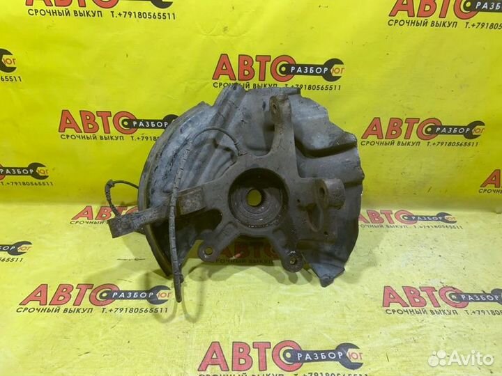 Поворотный кулак передний левый Land Rover Range