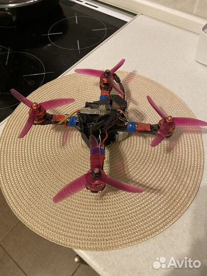 Квадрокоптер с камерой