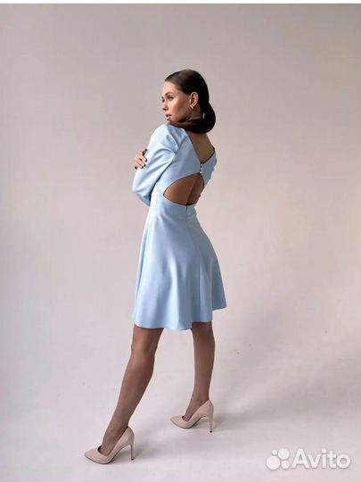 Платье мини с открытой спиной