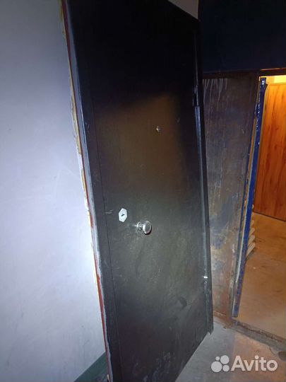 Дверь входная металлическая